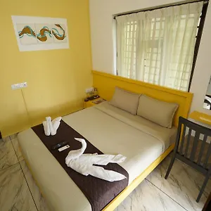 *** Hotel Twinn Waves By Atmos India