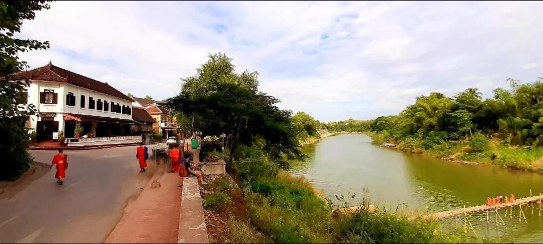 Saynamkhan River View Luang Prabang 3*,