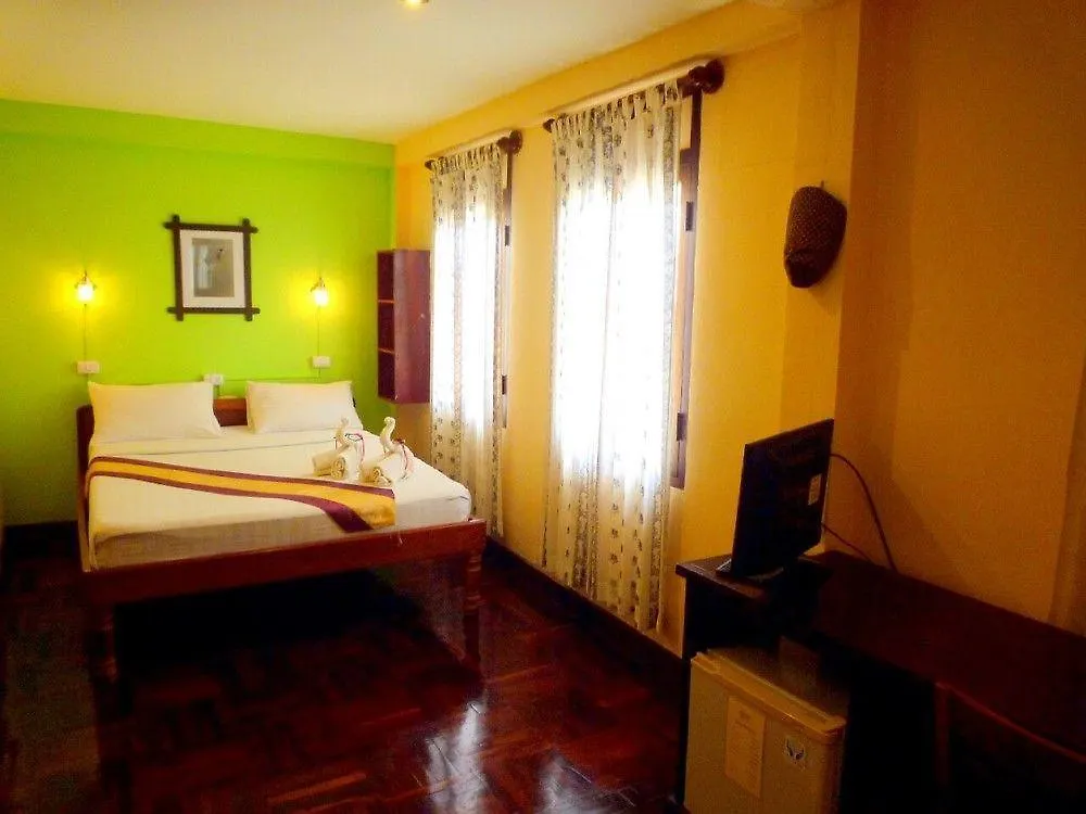 Hotel Saynamkhan River View Luang Prabang