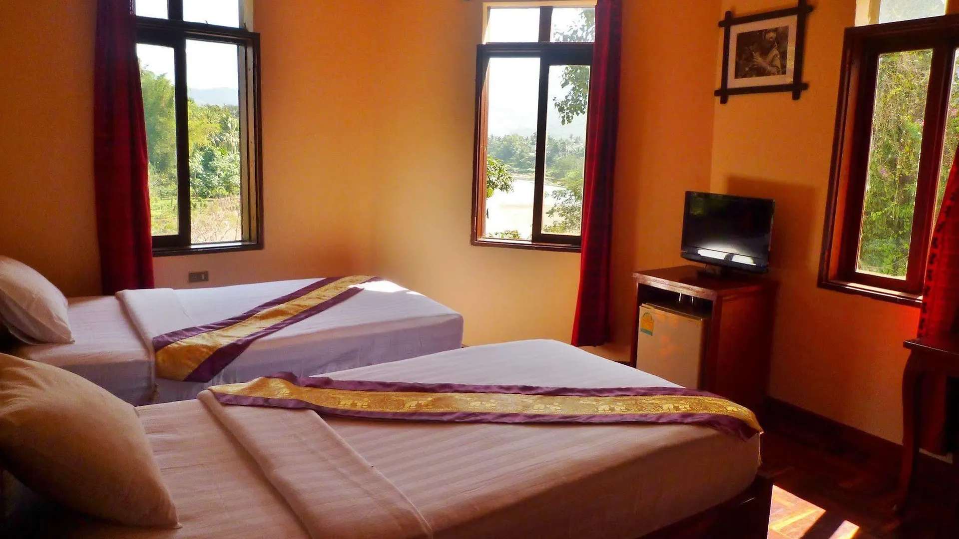 Saynamkhan River View Luang Prabang Hotel