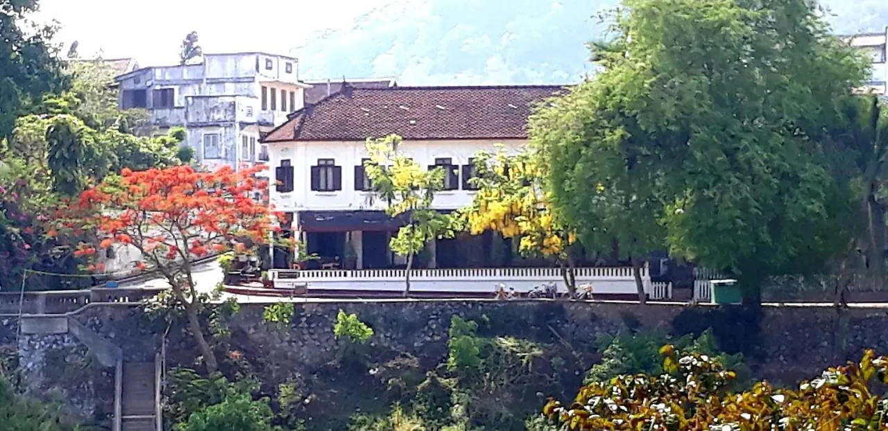 Hotel Saynamkhan River View Luang Prabang